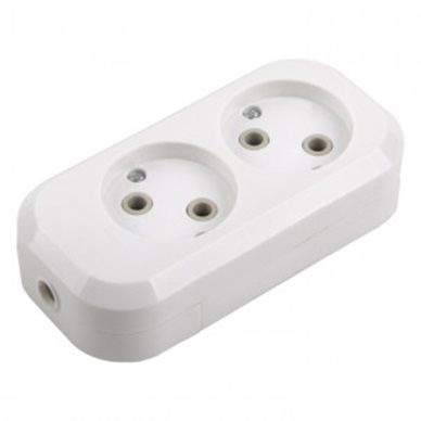 General роз. колодка 2гн., 10А, 250В, 2,2кВт Серия "Easy" с доп. крышкой (АВС-пластик) белая