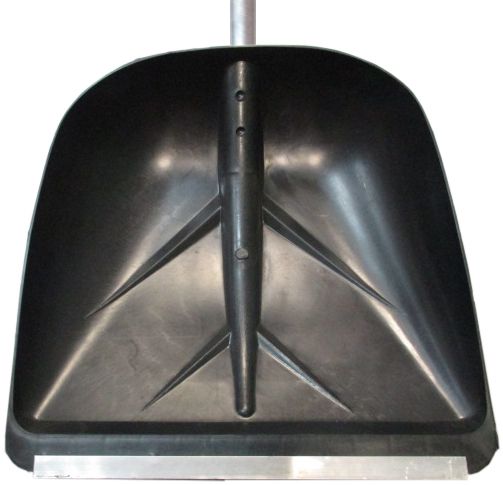 Лопата для снега пластиковая 400*380 с мет.планкой с АЛЮМ.ЧЕРЕНКОМ и V-ручкой №3