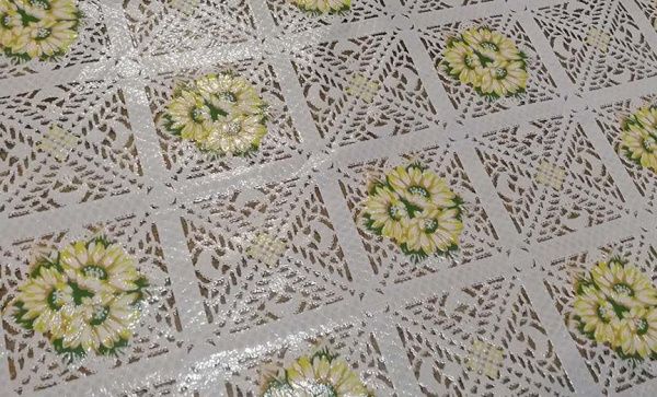 Клеенка ажурная "Лейс" 023A (бел.ажур/желтый подсолнух) (1,32х22м)