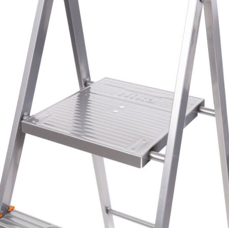 Стремянка широкая 4ст. металл. СМ4 Ника